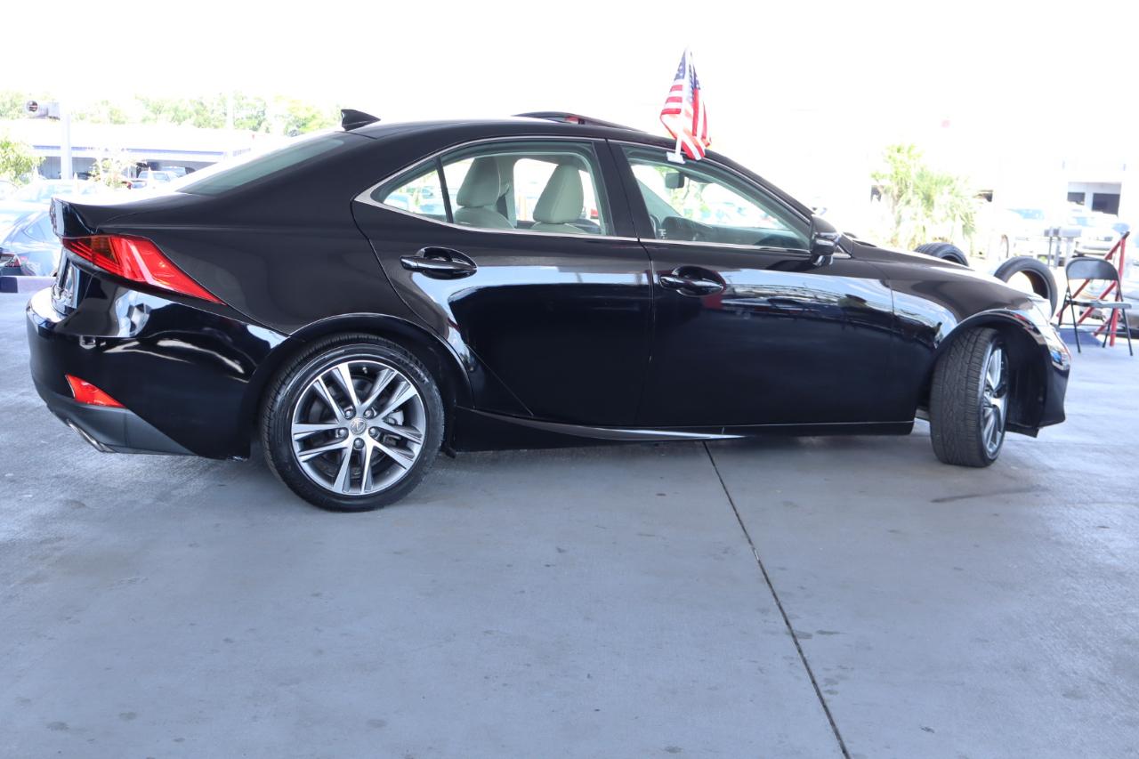 Lexus IS IS 300 RWD 2020