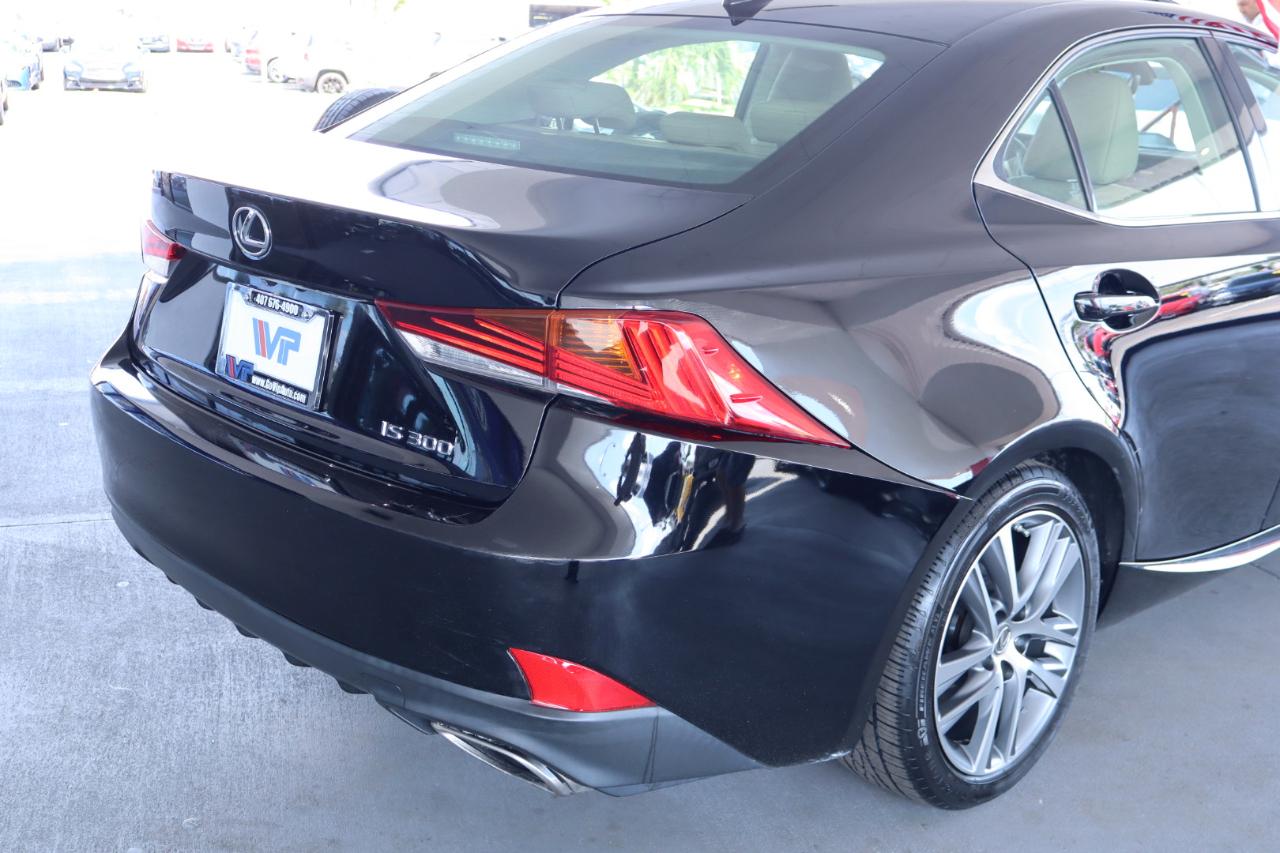 Lexus IS IS 300 RWD 2020