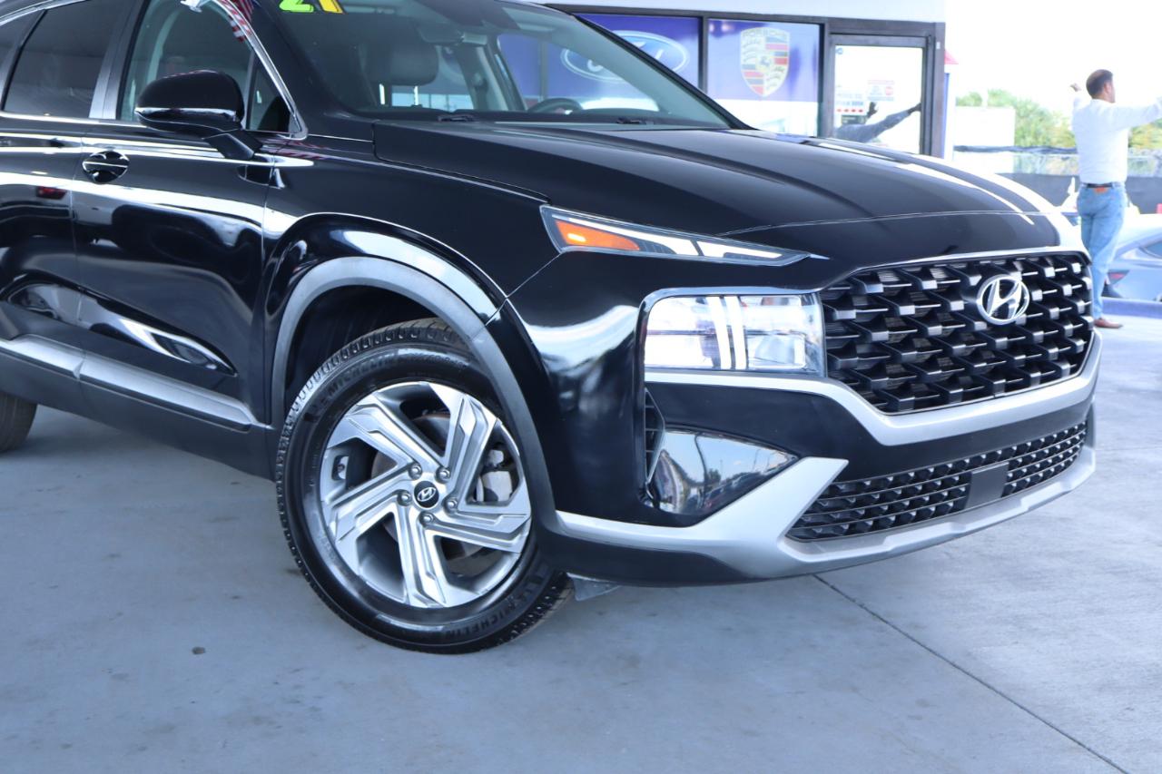 Hyundai Santa Fe SE FWD 2021