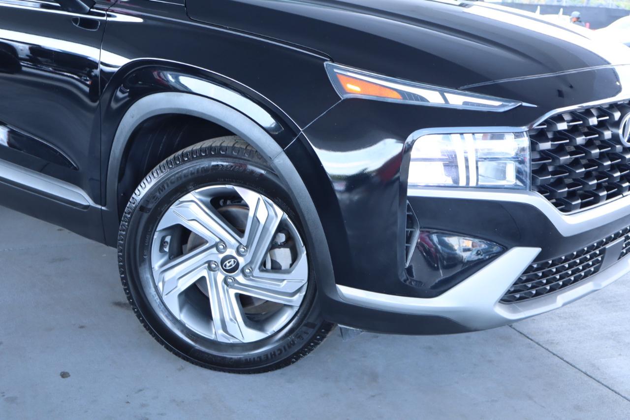 Hyundai Santa Fe SE FWD 2021