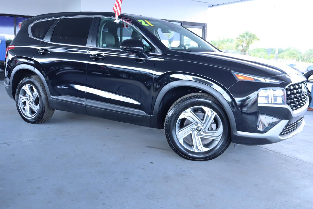 Hyundai Santa Fe SE FWD 2021
