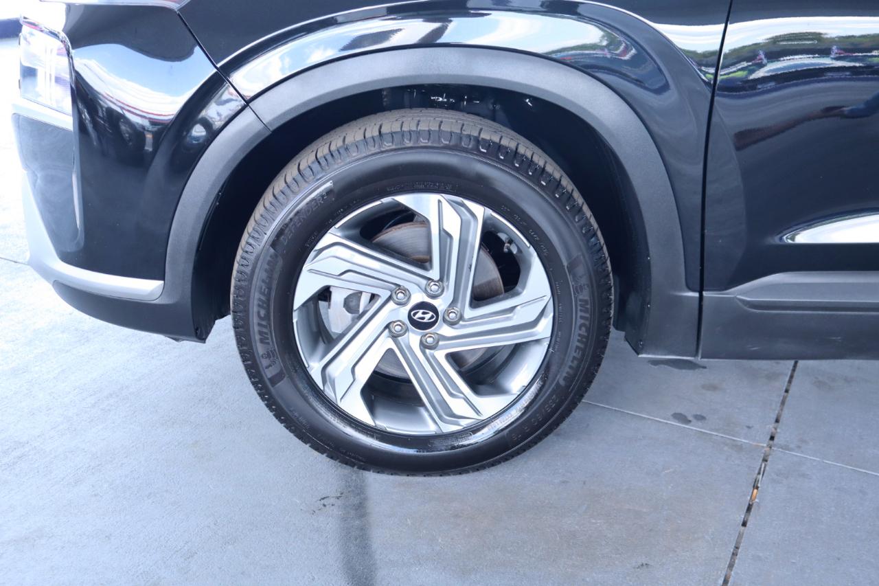 Hyundai Santa Fe SE FWD 2021