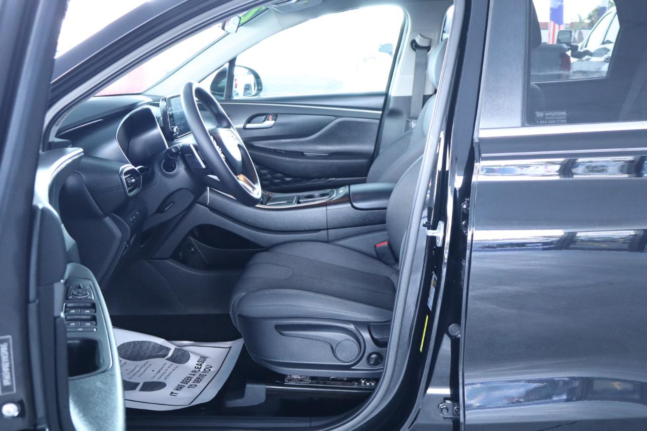 Hyundai Santa Fe SE FWD 2021