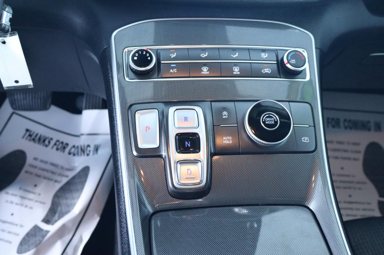 Hyundai Santa Fe SE FWD 2021