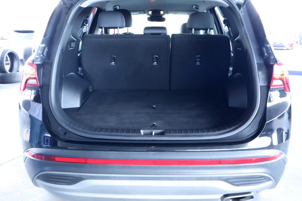 Hyundai Santa Fe SE FWD 2021