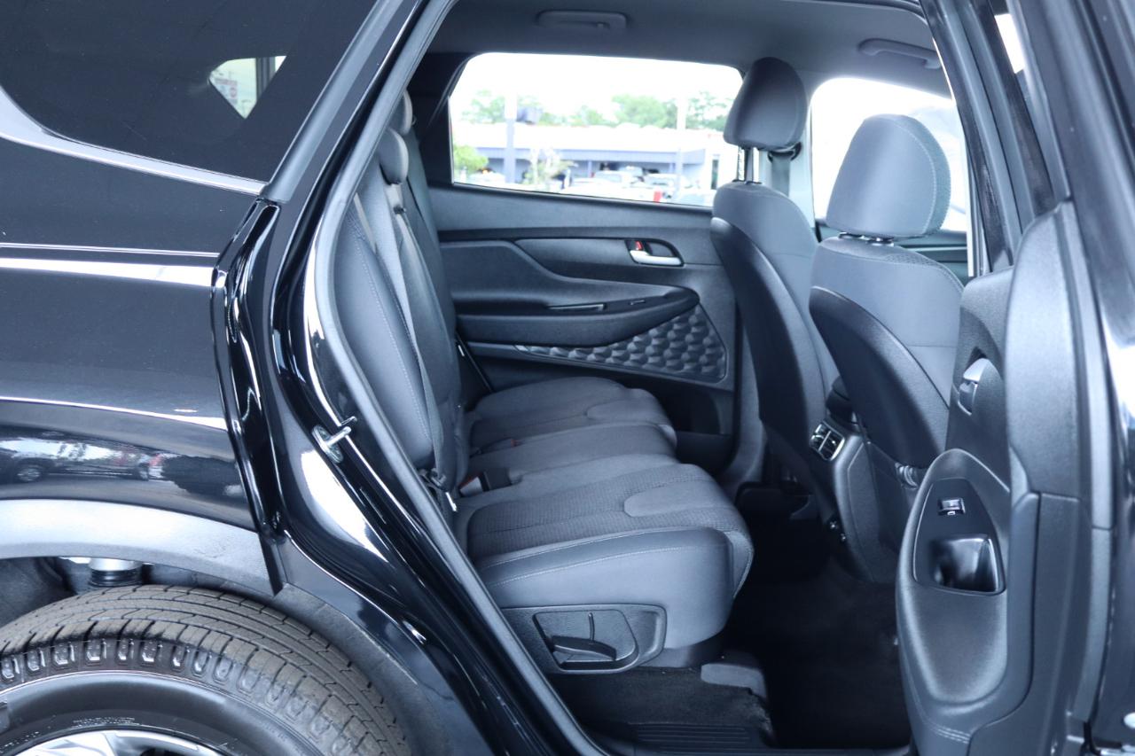 Hyundai Santa Fe SE FWD 2021