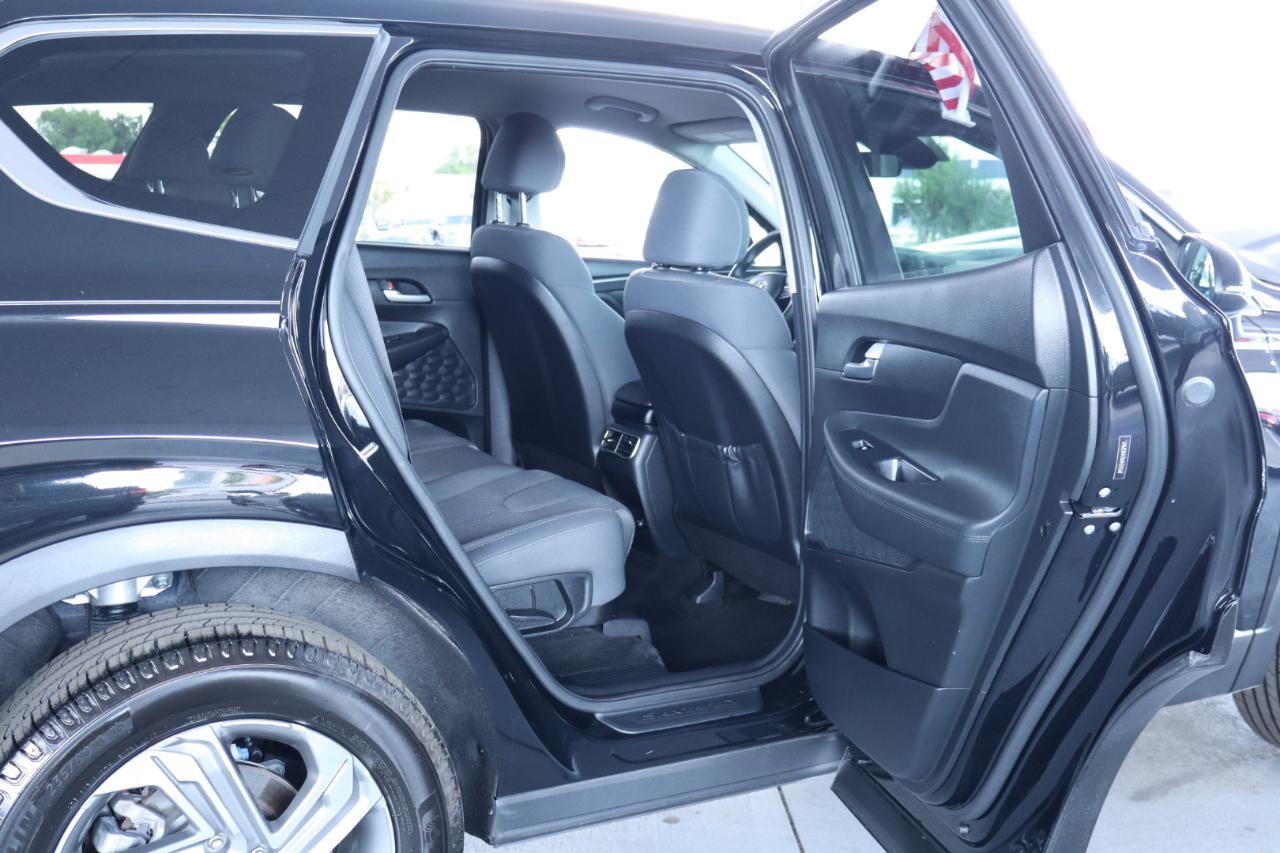 Hyundai Santa Fe SE FWD 2021