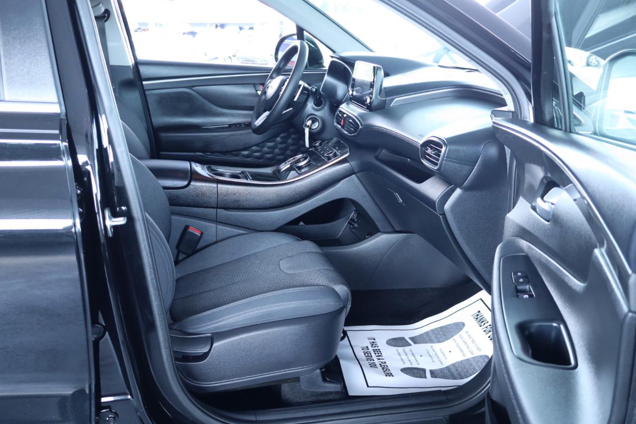 Hyundai Santa Fe SE FWD 2021