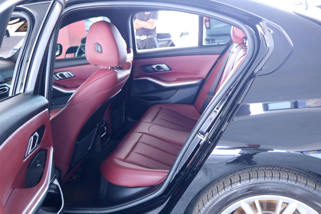 BMW 3 Series 330i Sedan 2023