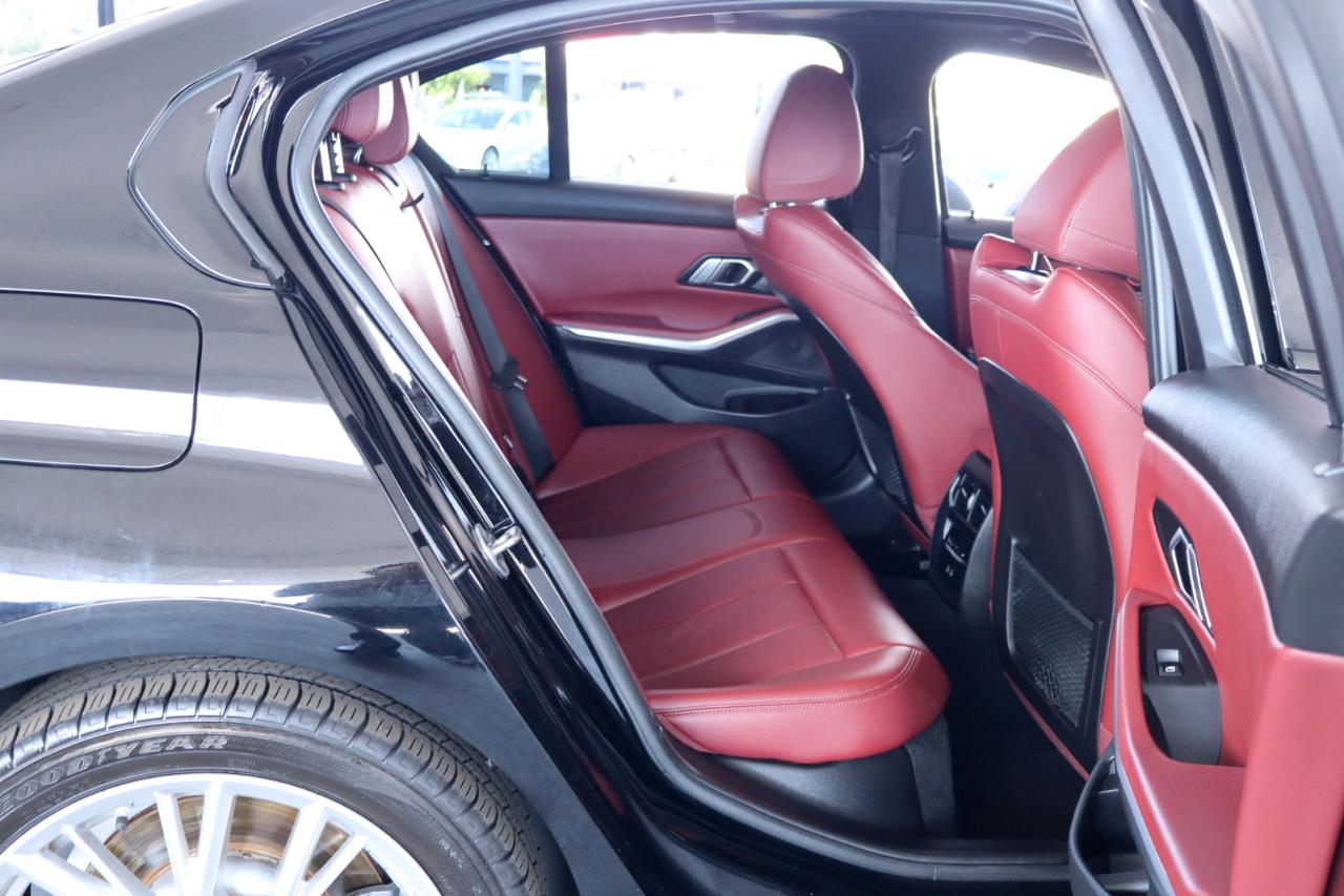 BMW 3 Series 330i Sedan 2023