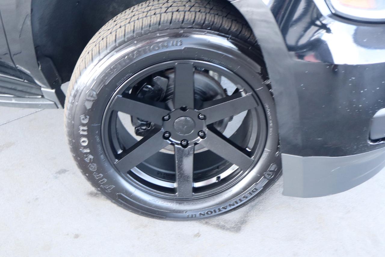 Chevrolet Tahoe 4WD 4dr LT 2019