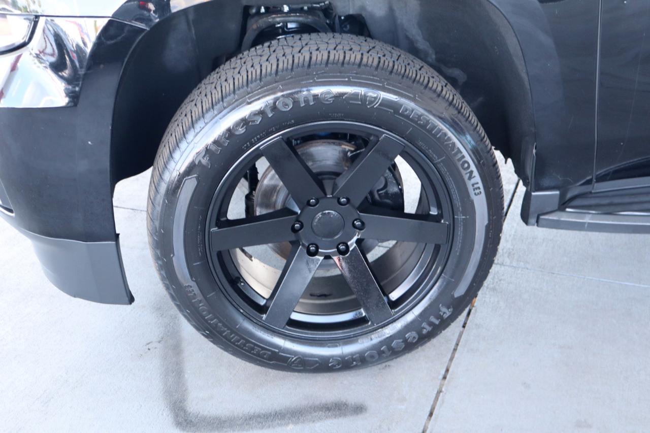 Chevrolet Tahoe 4WD 4dr LT 2019