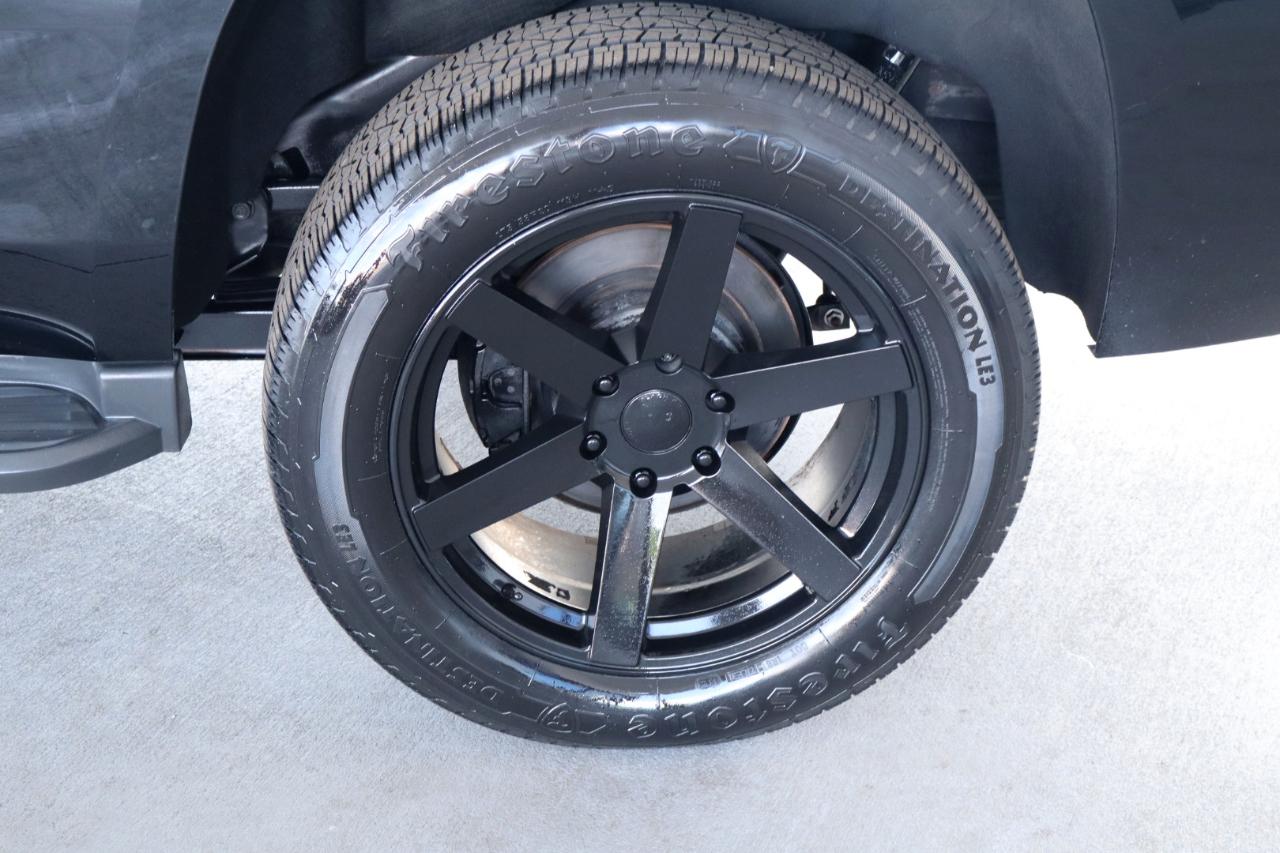 Chevrolet Tahoe 4WD 4dr LT 2019