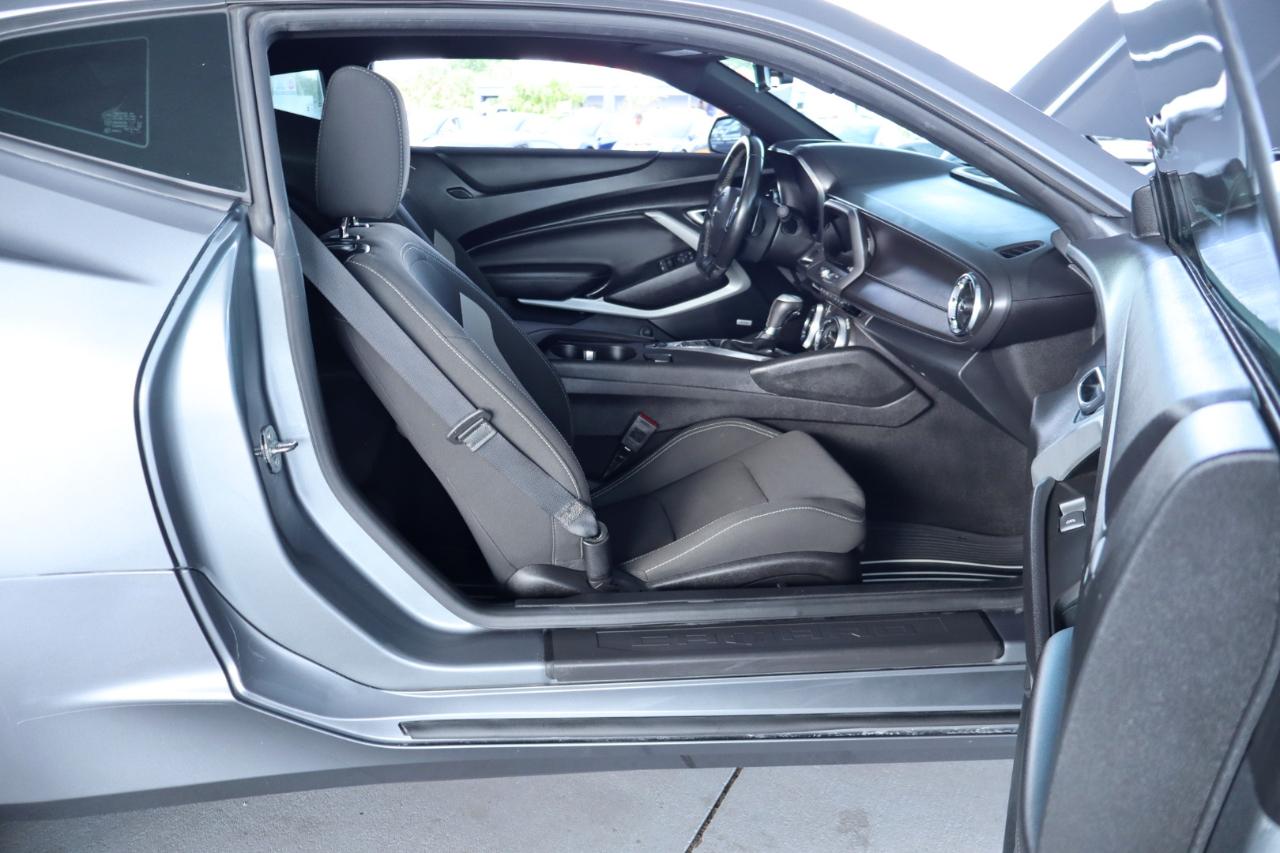Chevrolet Camaro 2dr Cpe 1LT 2019