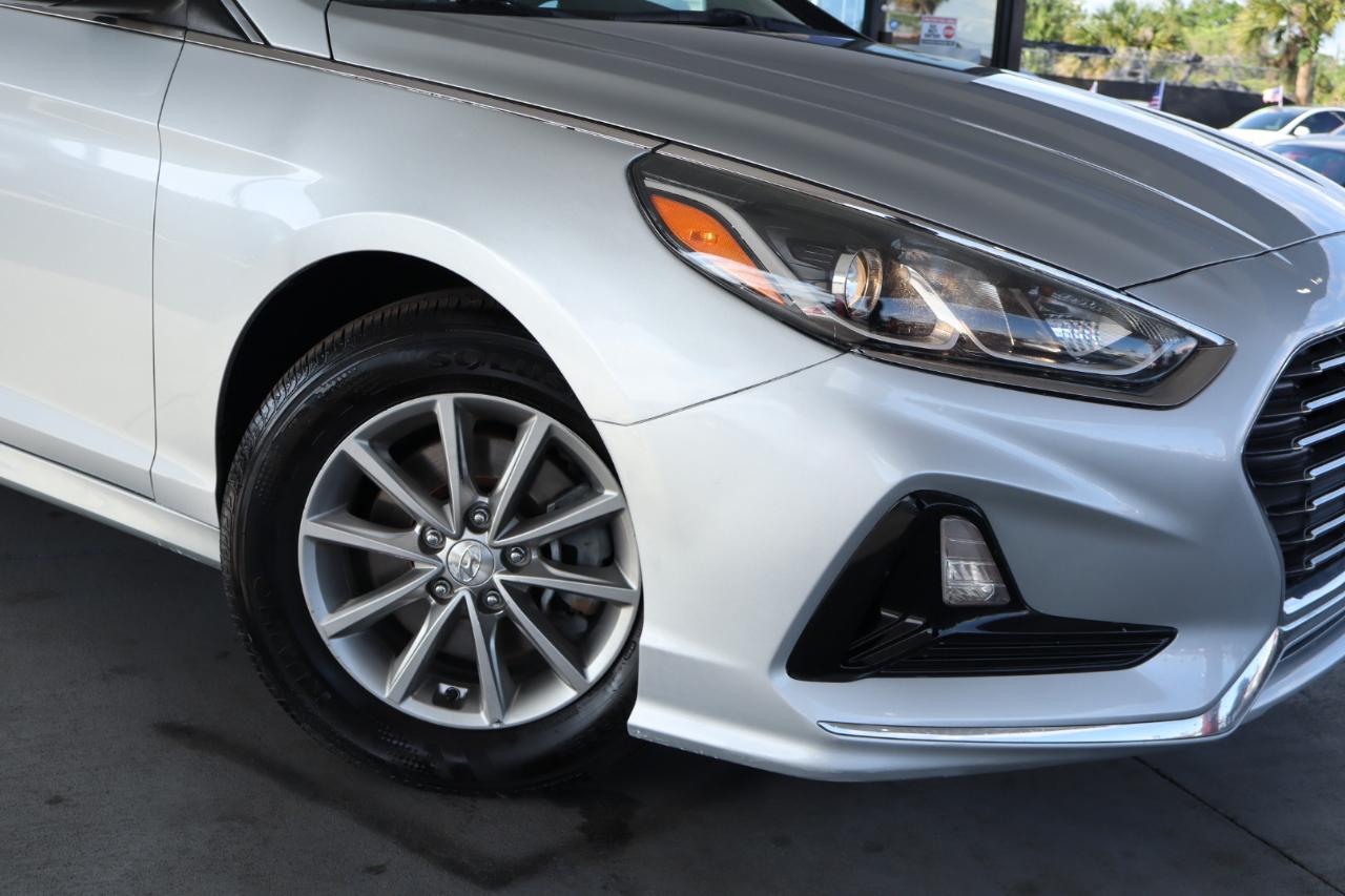 Hyundai Sonata SE 2.4L 2019