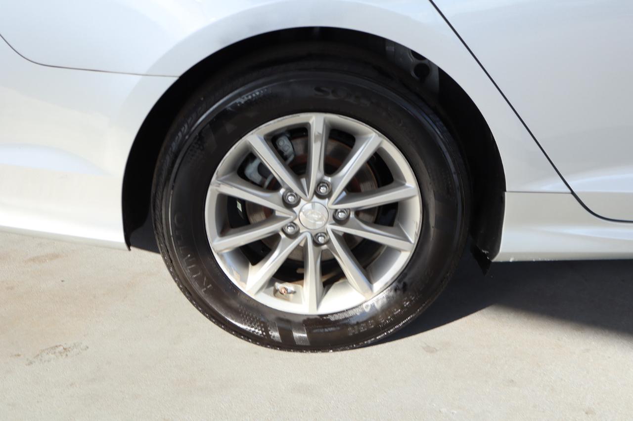 Hyundai Sonata SE 2.4L 2019
