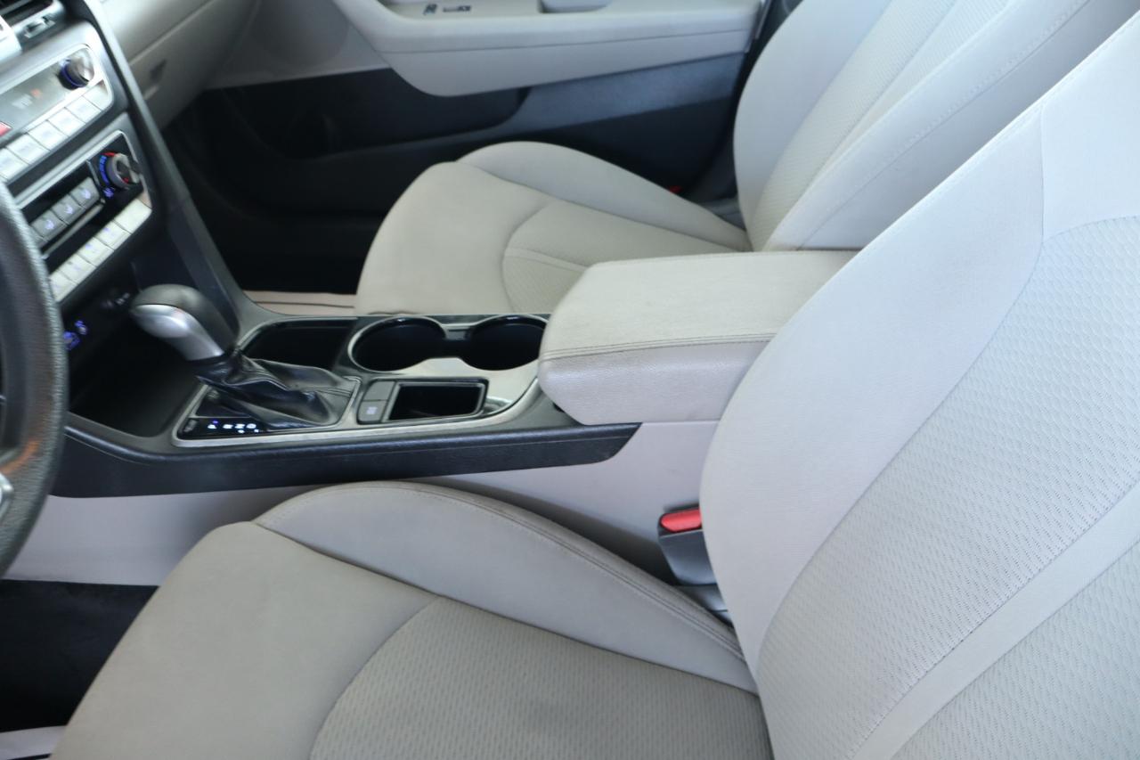 Hyundai Sonata SE 2.4L 2019