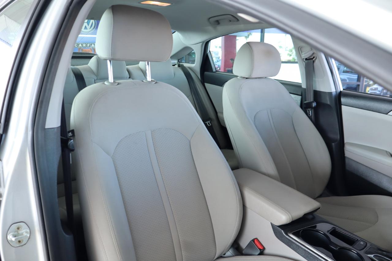 Hyundai Sonata SE 2.4L 2019