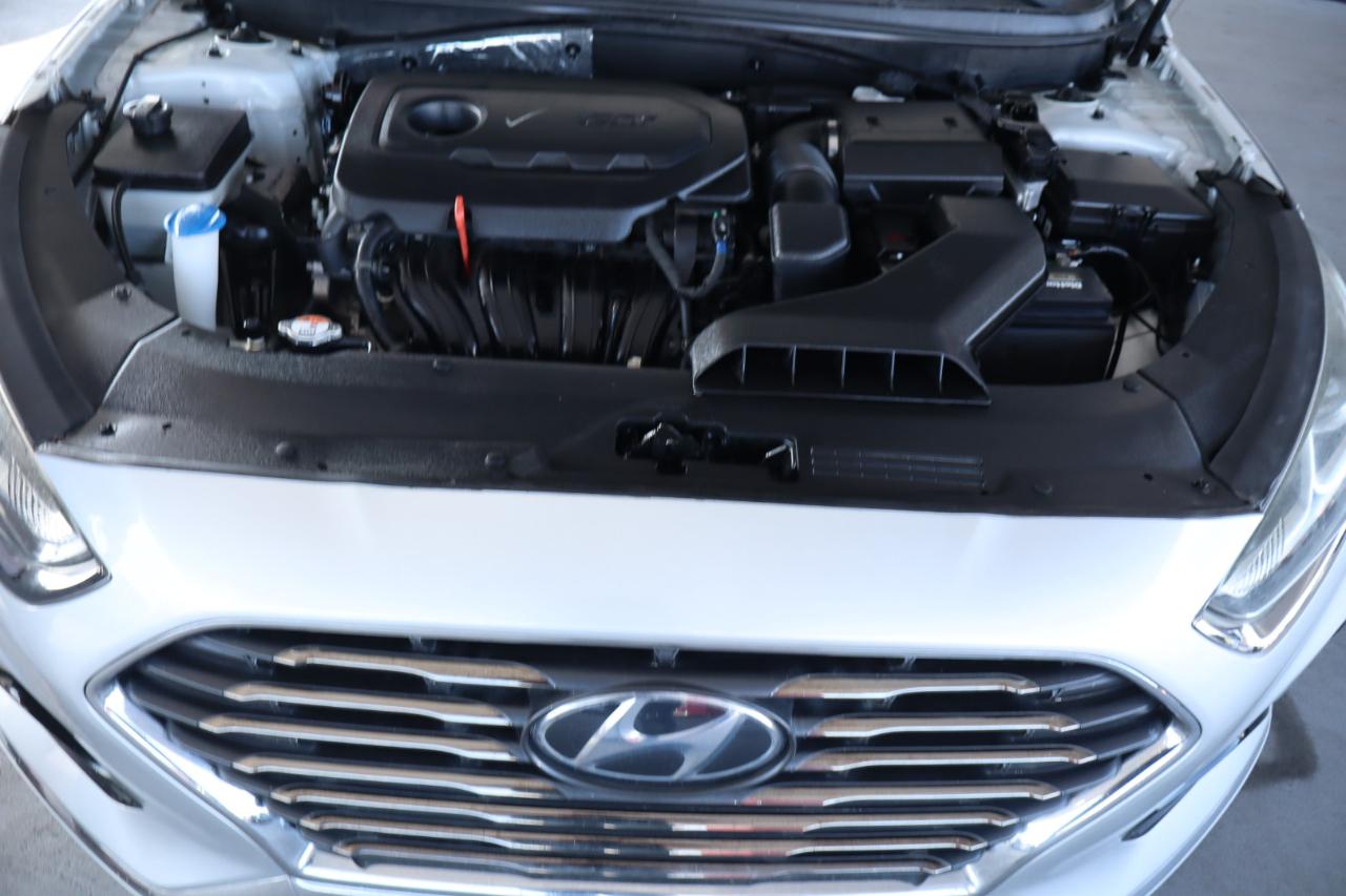Hyundai Sonata SE 2.4L 2019