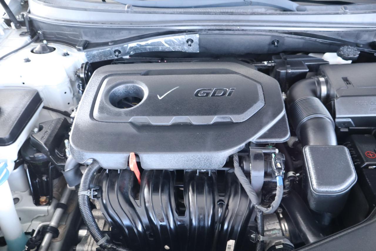 Hyundai Sonata SE 2.4L 2019