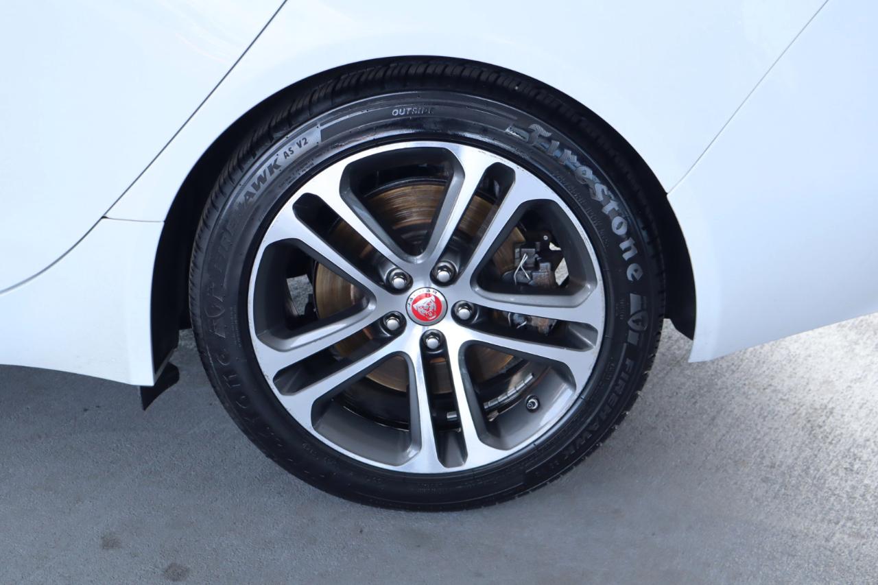 Jaguar XE 35t Premium AWD 2017