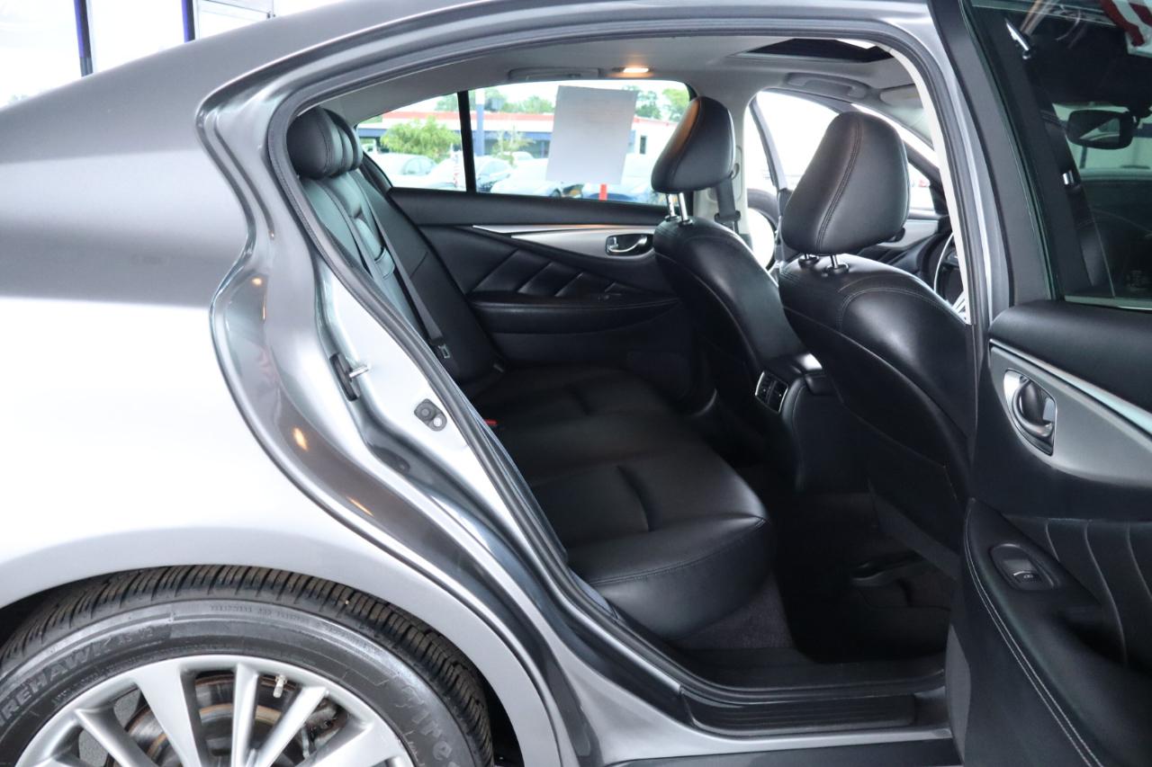 Infiniti Q50 3.0t LUXE RWD 2020