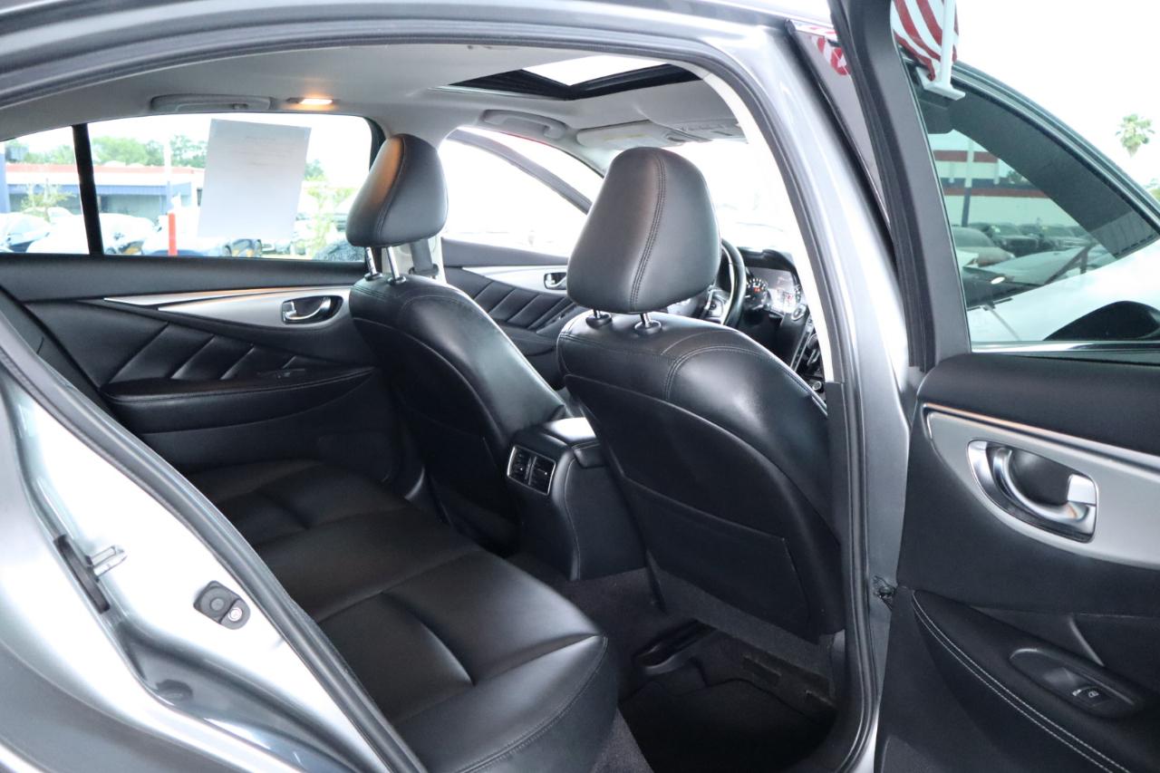 Infiniti Q50 3.0t LUXE RWD 2020