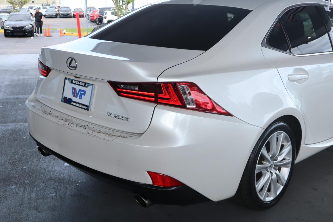 Lexus IS 200t 4dr Sdn 2016