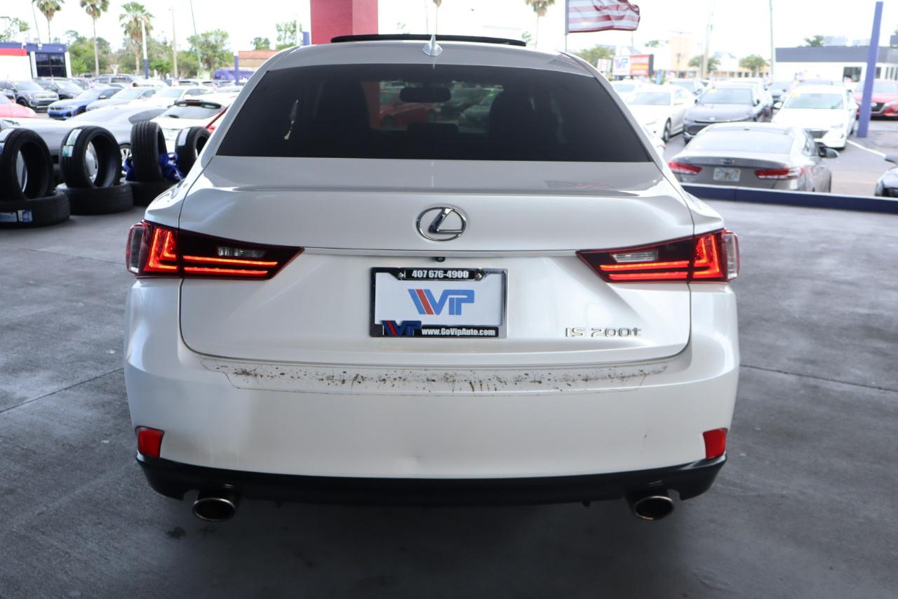 Lexus IS 200t 4dr Sdn 2016