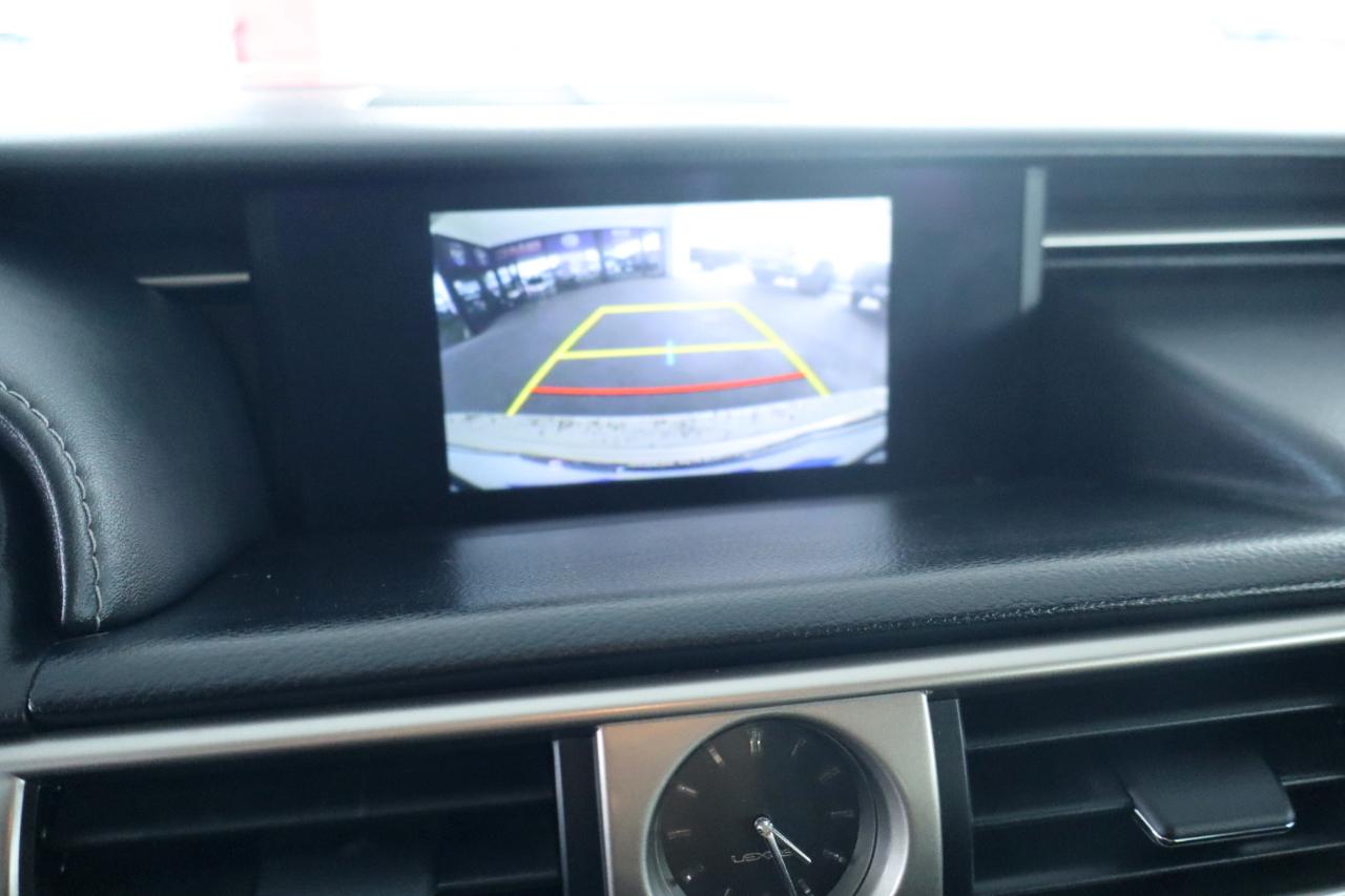 Lexus IS 200t 4dr Sdn 2016