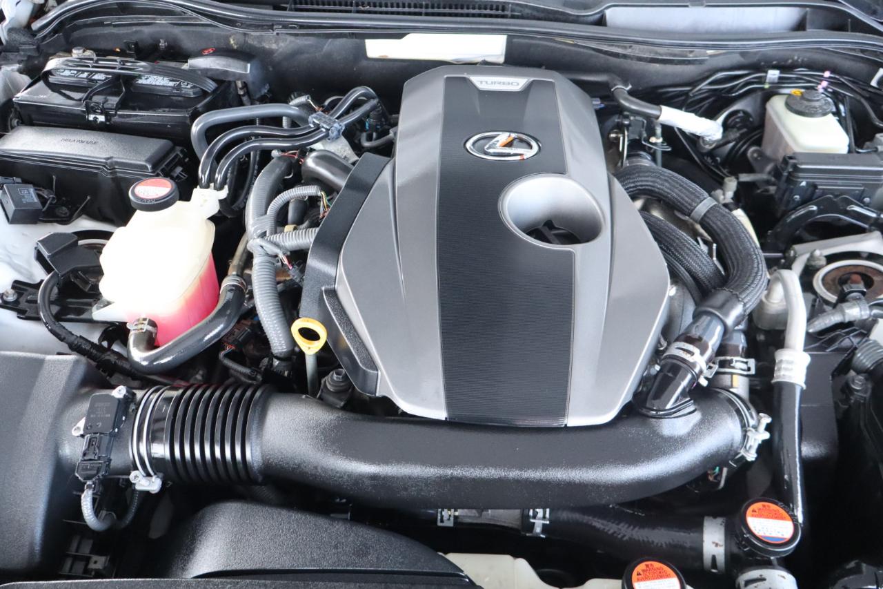 Lexus IS 200t 4dr Sdn 2016
