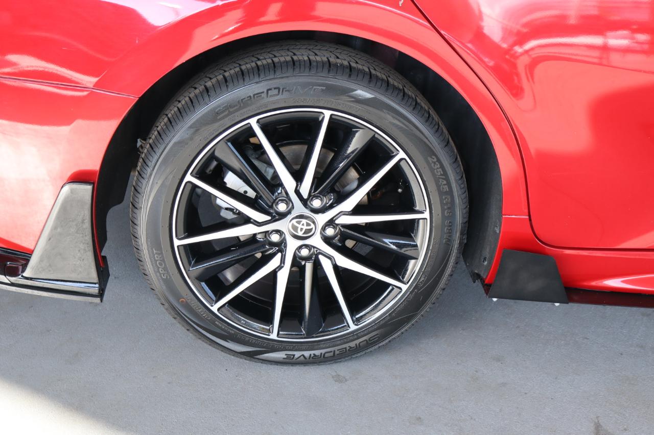 Toyota Camry SE Auto (Natl) 2021