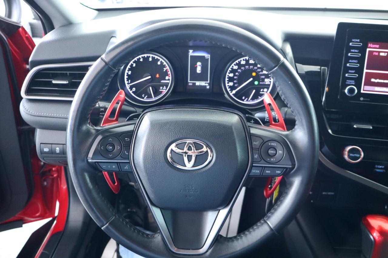 Toyota Camry SE Auto (Natl) 2021