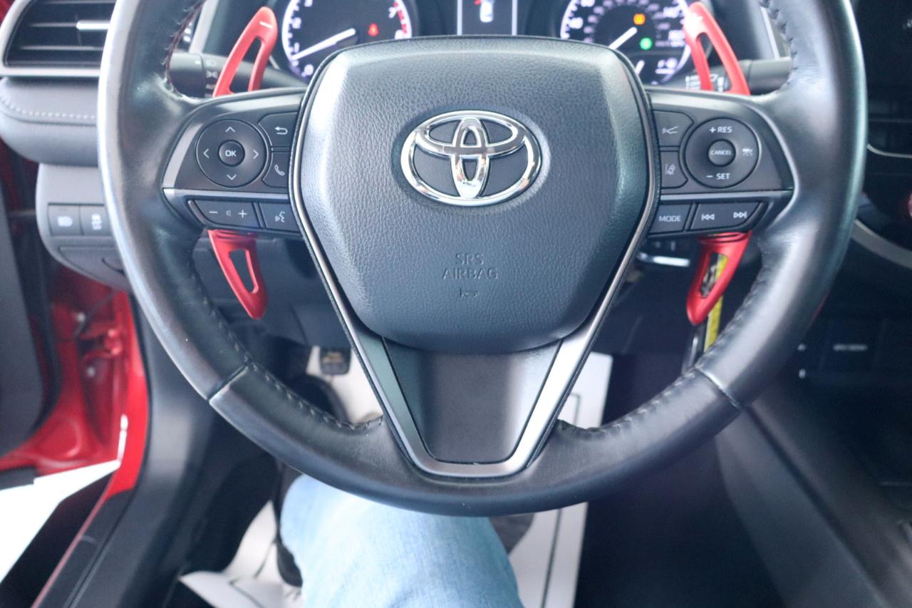 Toyota Camry SE Auto (Natl) 2021