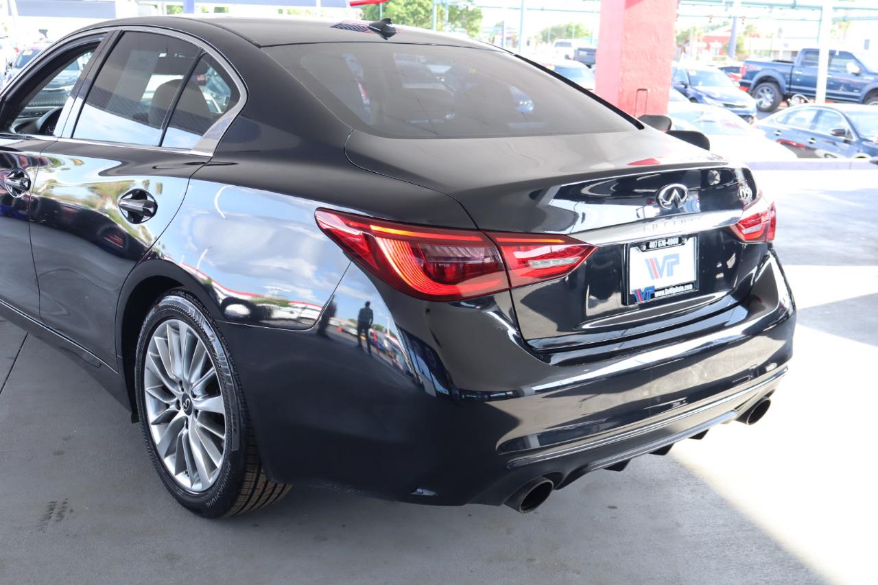 Infiniti Q50 3.0t LUXE RWD 2020