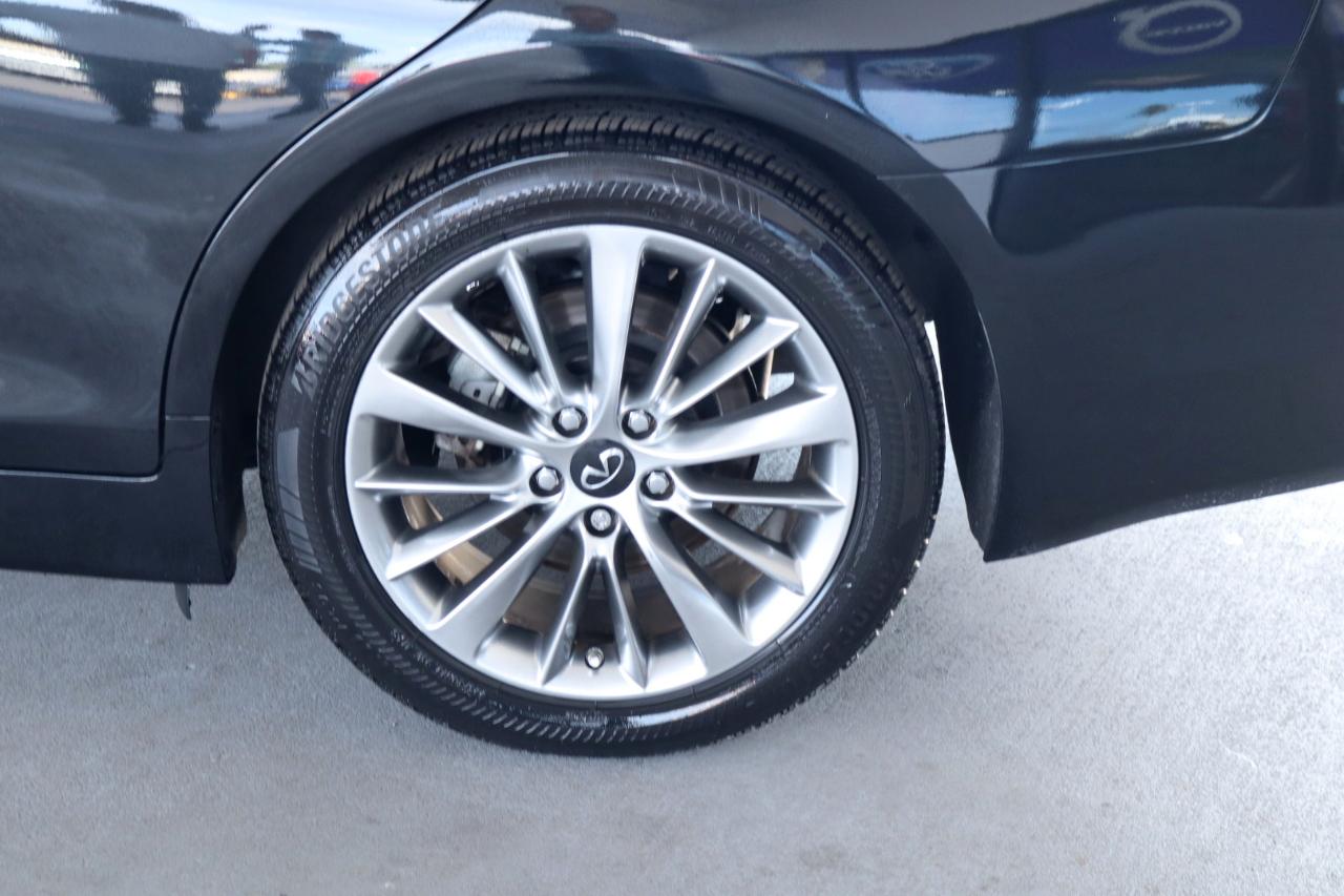 Infiniti Q50 3.0t LUXE RWD 2020