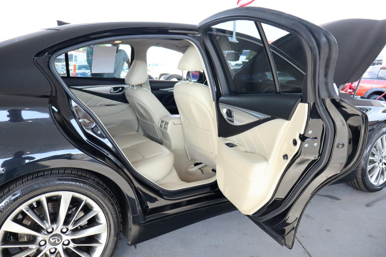 Infiniti Q50 3.0t LUXE RWD 2020