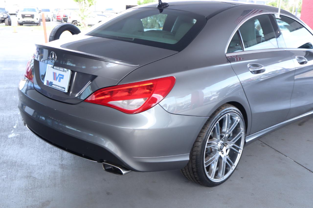 Mercedes-Benz CLA 4dr Sdn CLA 250 FWD 2016