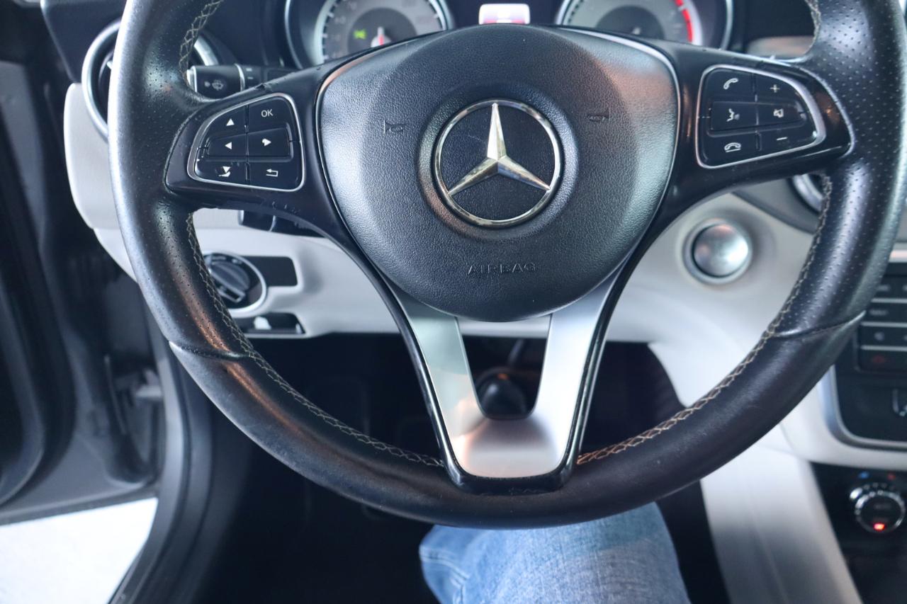 Mercedes-Benz CLA 4dr Sdn CLA 250 FWD 2016