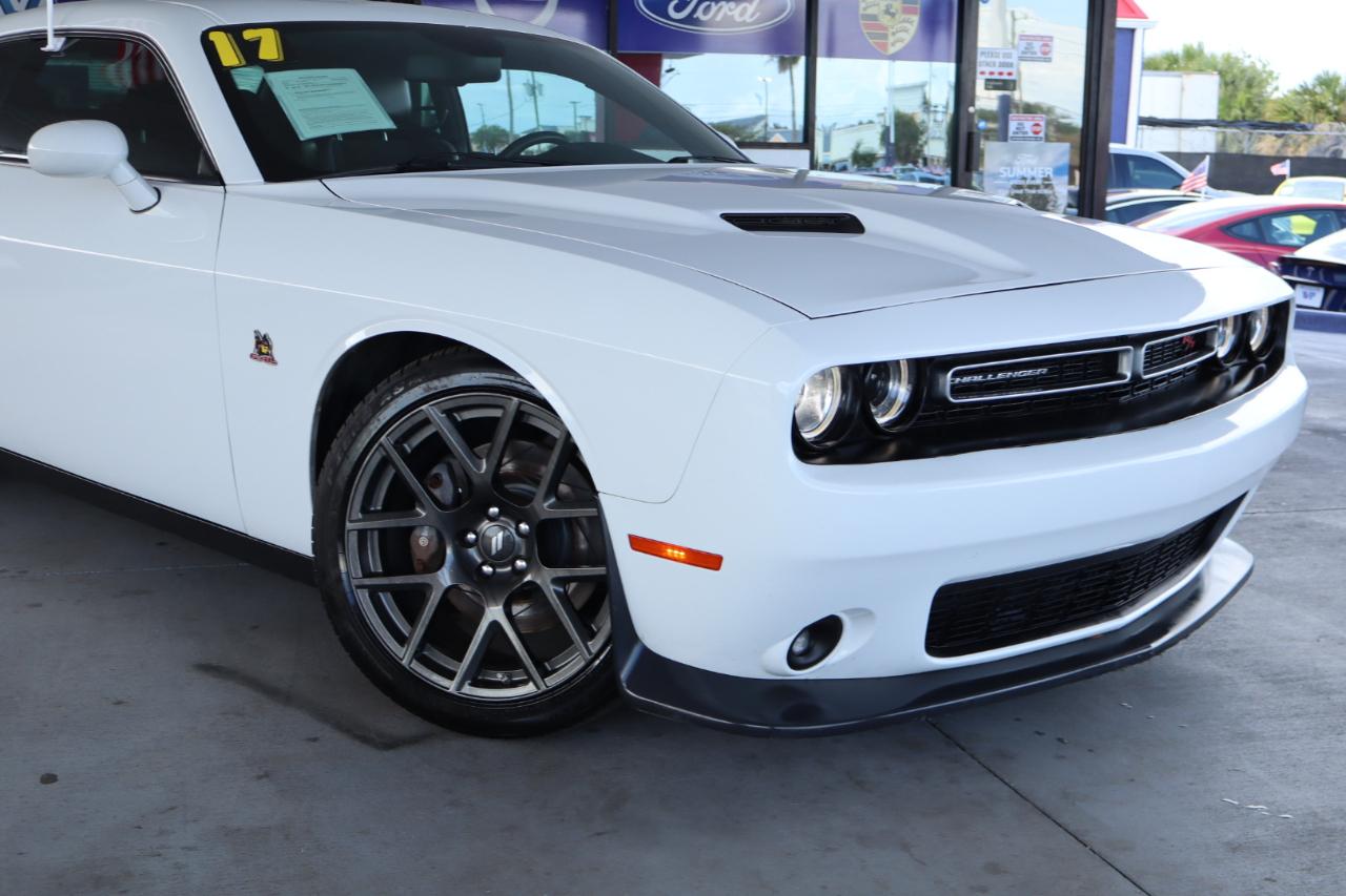 Dodge Challenger R/T Scat Pack Coupe 2017