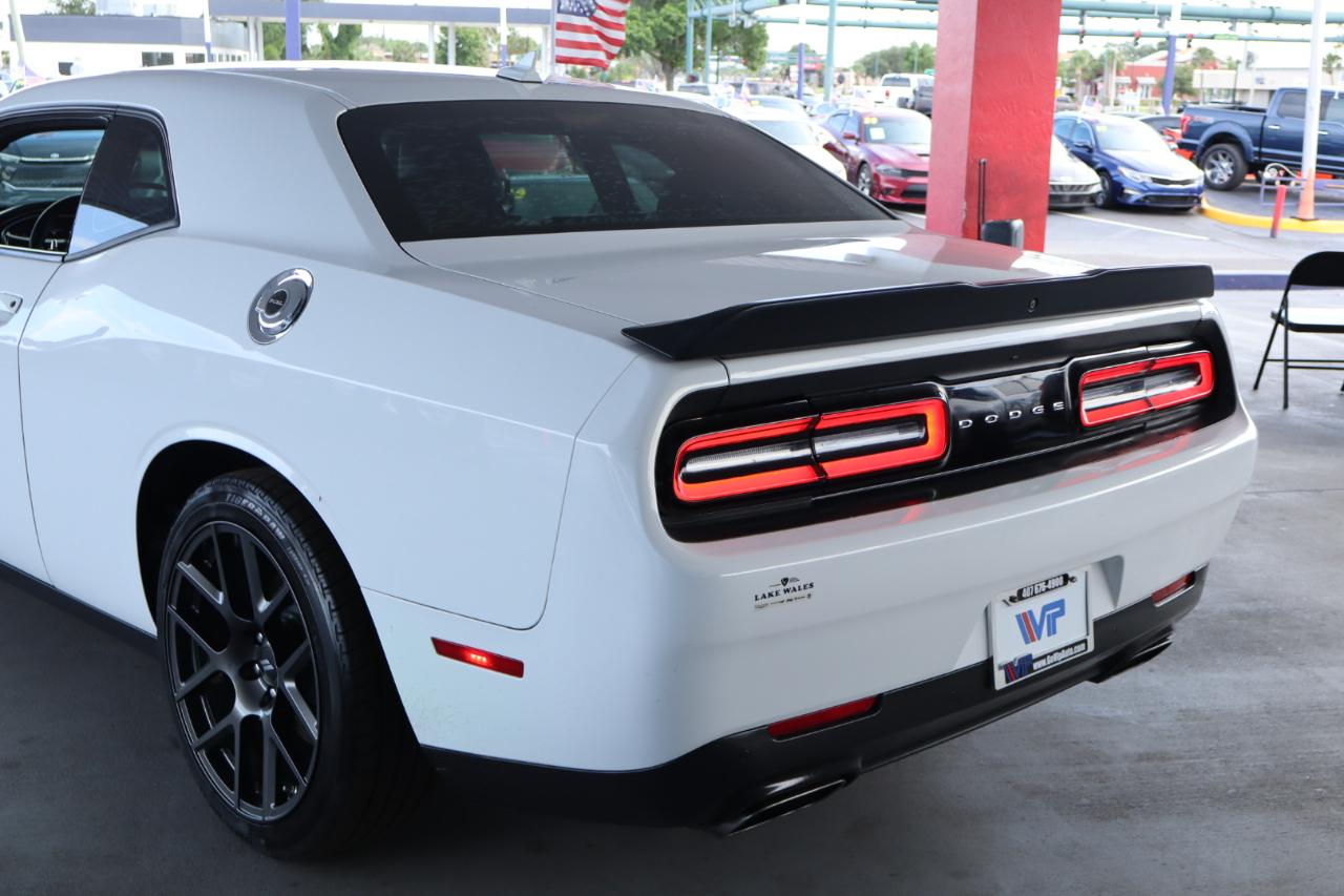 Dodge Challenger R/T Scat Pack Coupe 2017