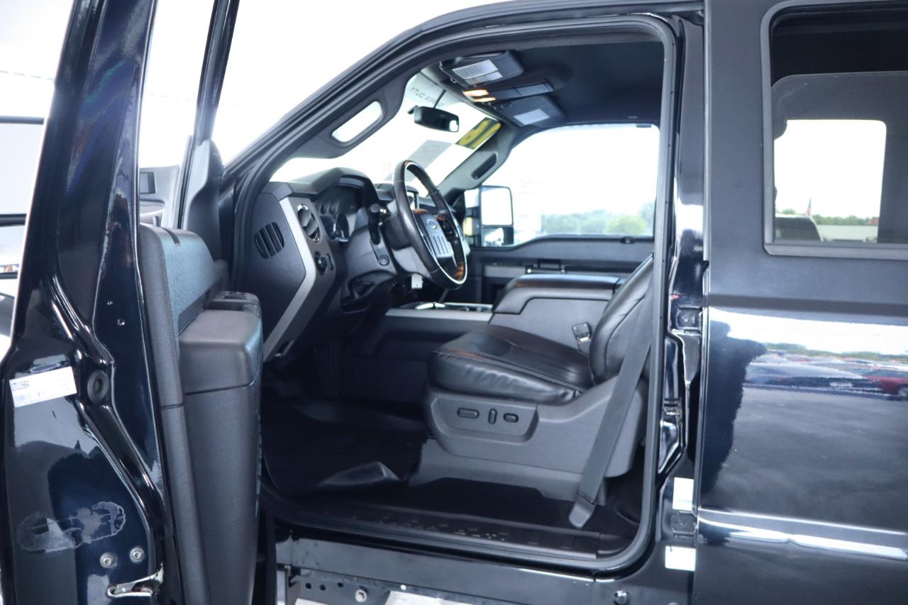 Ford Super Duty F-250 SRW 4WD Crew Cab 172" Platinum 2016