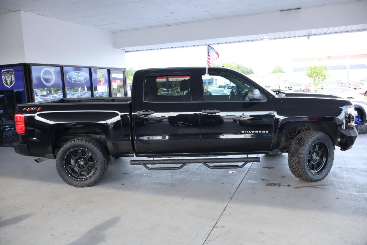 Chevrolet Silverado 1500 4WD Crew Cab 143.5" Custom 2018