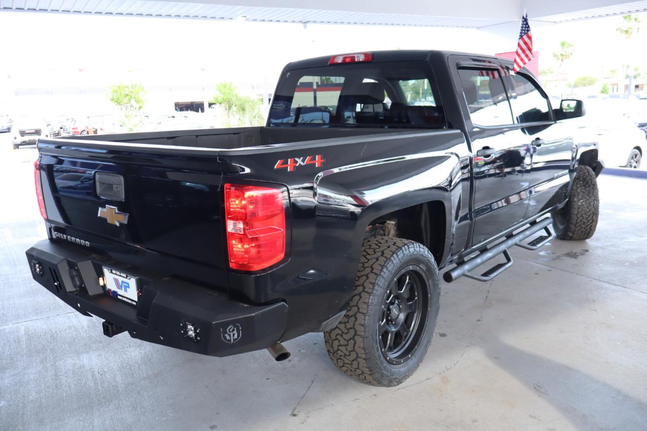 Chevrolet Silverado 1500 4WD Crew Cab 143.5" Custom 2018