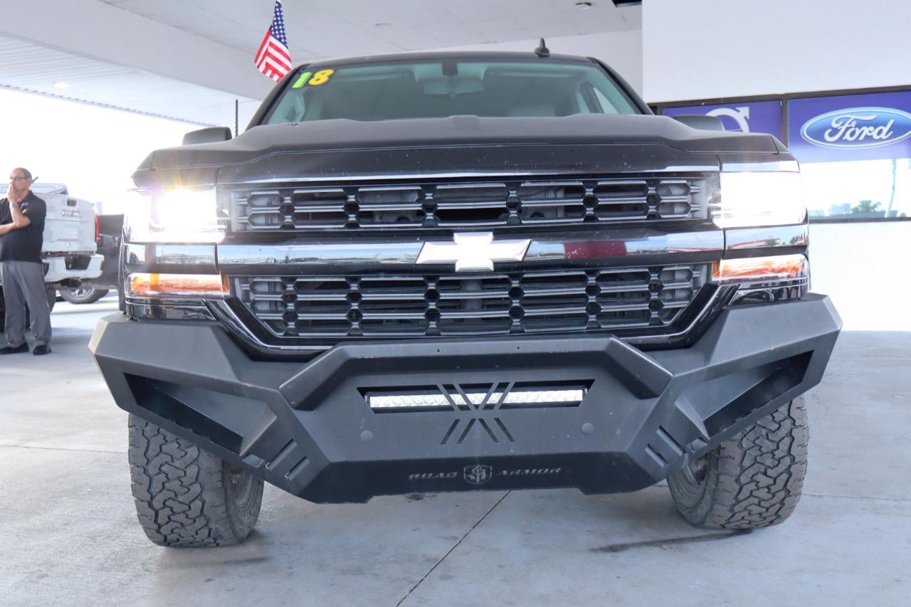 Chevrolet Silverado 1500 4WD Crew Cab 143.5" Custom 2018