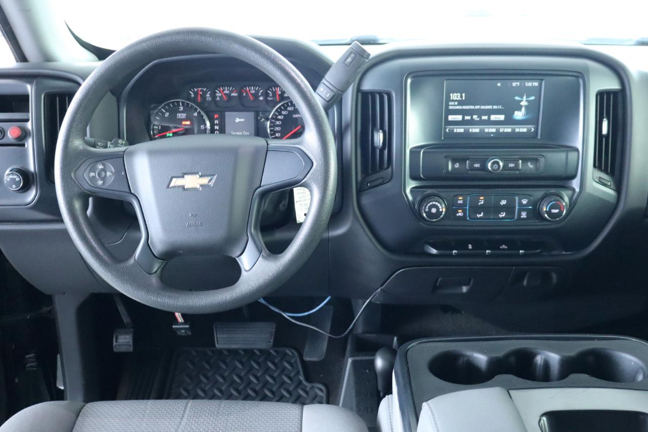Chevrolet Silverado 1500 4WD Crew Cab 143.5" Custom 2018