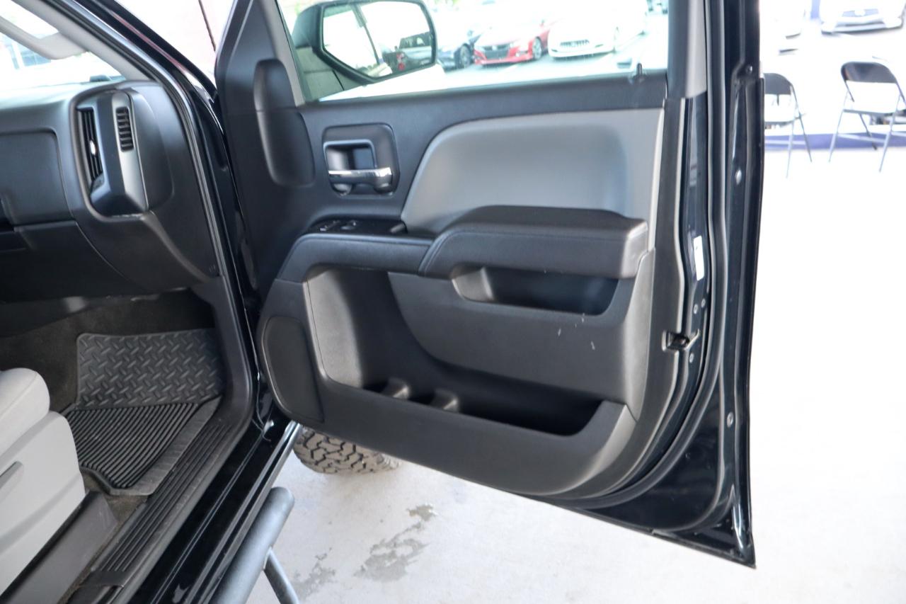 Chevrolet Silverado 1500 4WD Crew Cab 143.5" Custom 2018