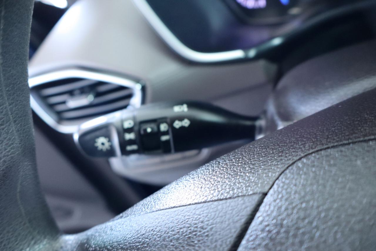 Hyundai Santa Fe SEL 2.4L Auto FWD 2020