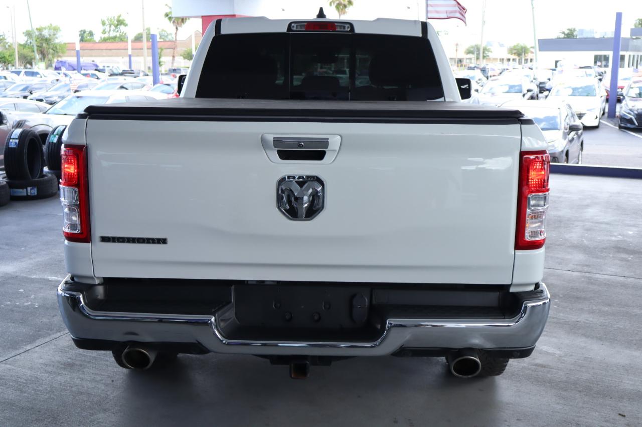 RAM 1500 Big Horn 4x2 Quad Cab 6'4" Box 2020