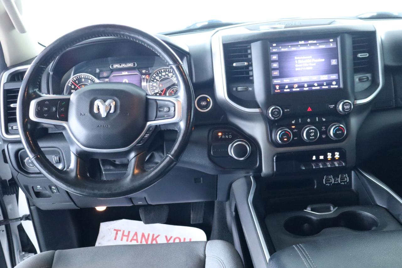 RAM 1500 Big Horn 4x2 Quad Cab 6'4" Box 2020
